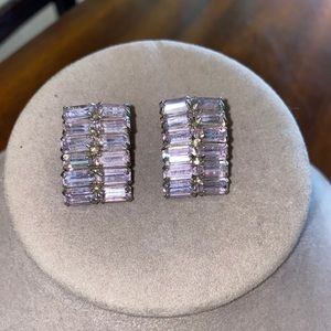 Vintage Kramer signed clip on earrings